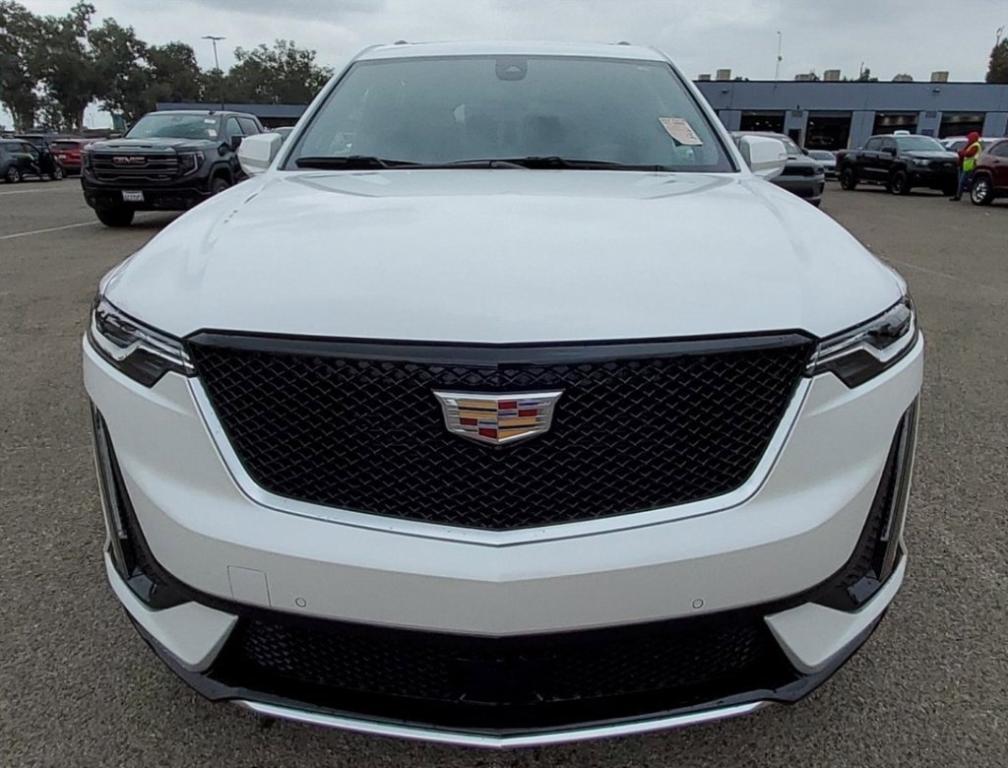 used 2022 Cadillac XT6 car, priced at $37,995