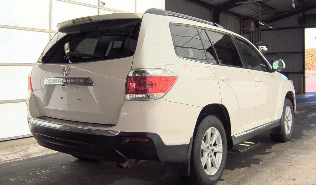 used 2013 Toyota Highlander car, priced at $16,430