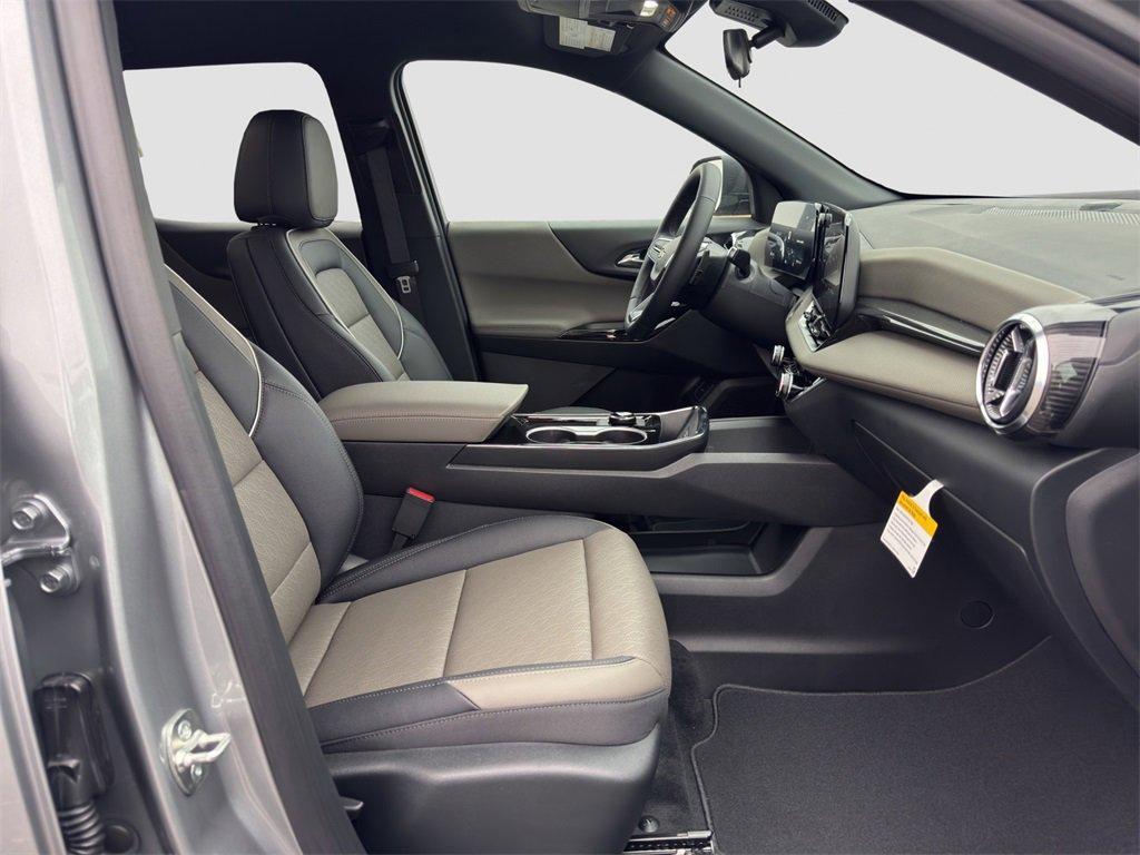 new 2026 Chevrolet Equinox car, priced at $31,545