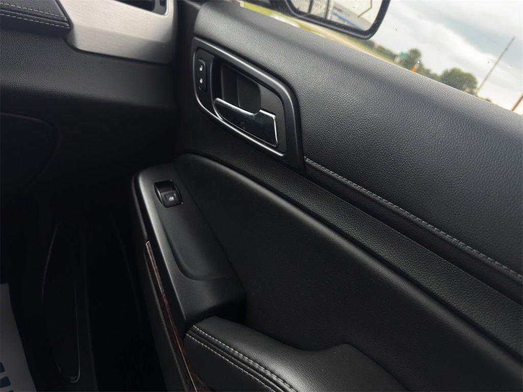 used 2018 GMC Yukon car, priced at $29,994