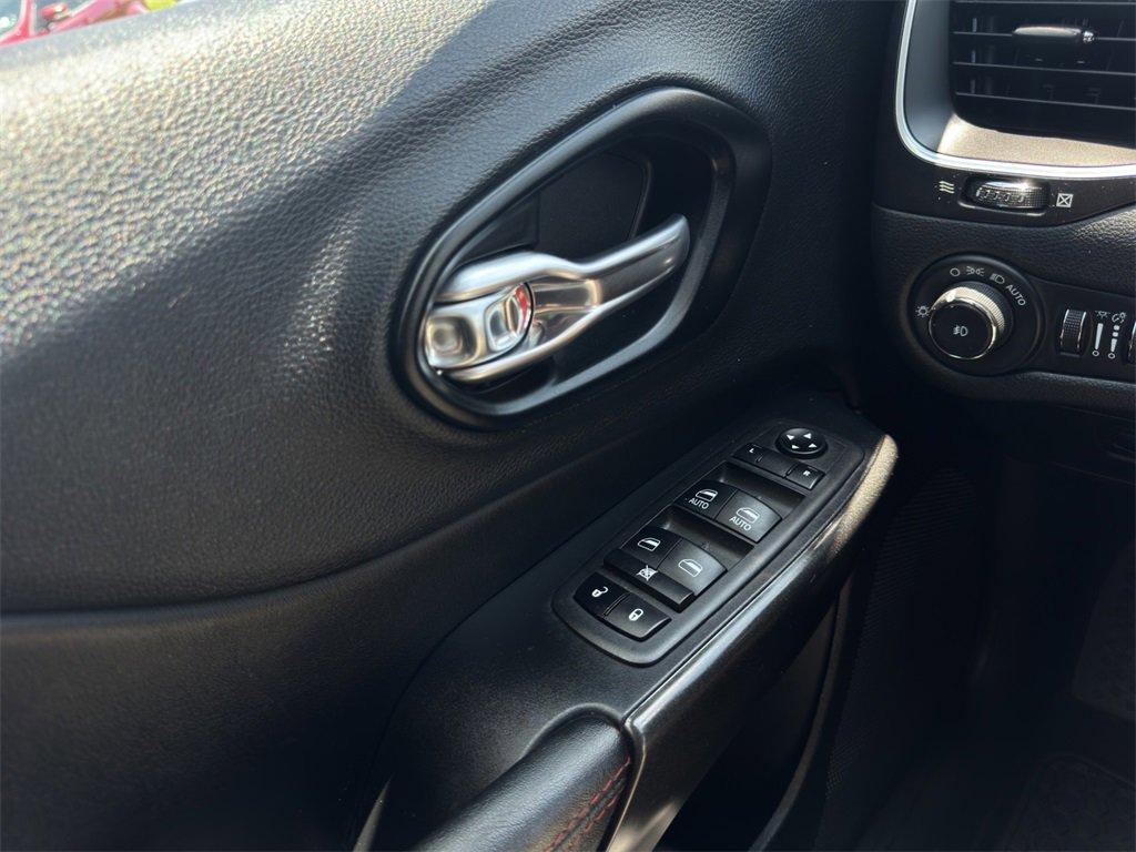 used 2022 Jeep Cherokee car, priced at $23,838
