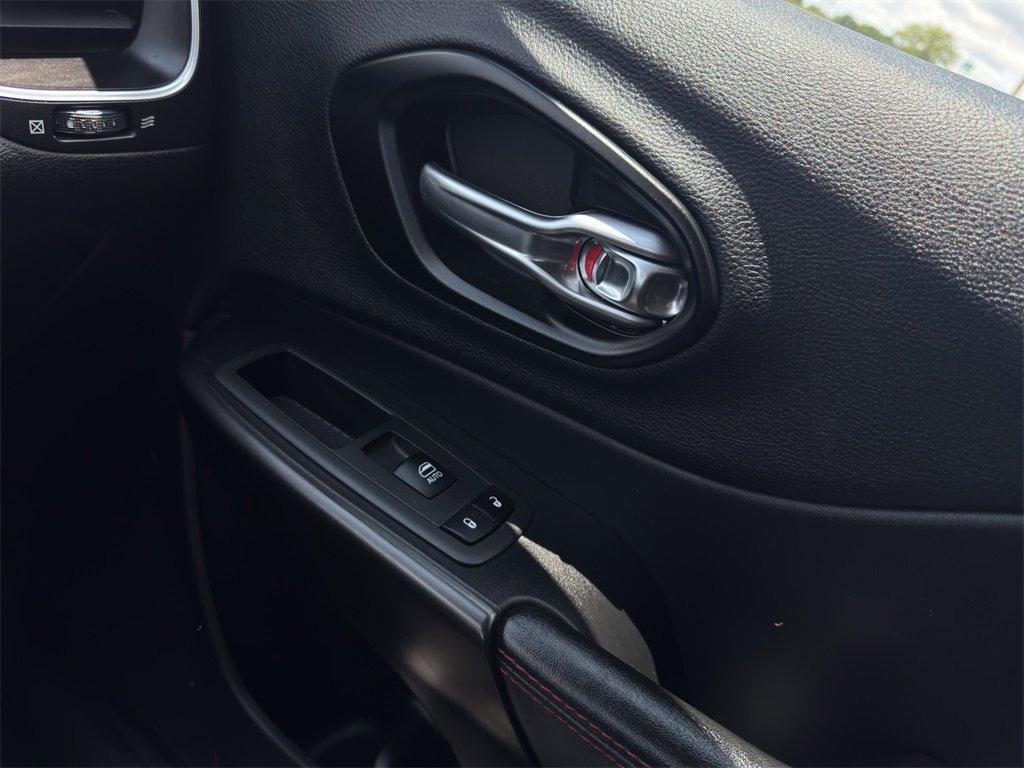 used 2022 Jeep Cherokee car, priced at $23,838