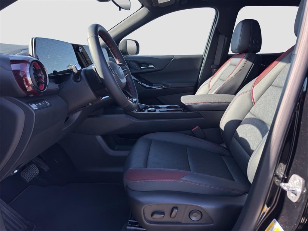 used 2025 Chevrolet Equinox car, priced at $32,204