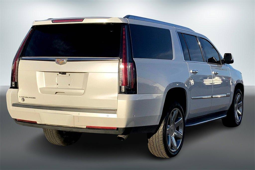 used 2017 Cadillac Escalade ESV car, priced at $23,398