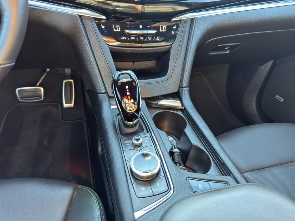 used 2024 Cadillac XT6 car, priced at $46,859