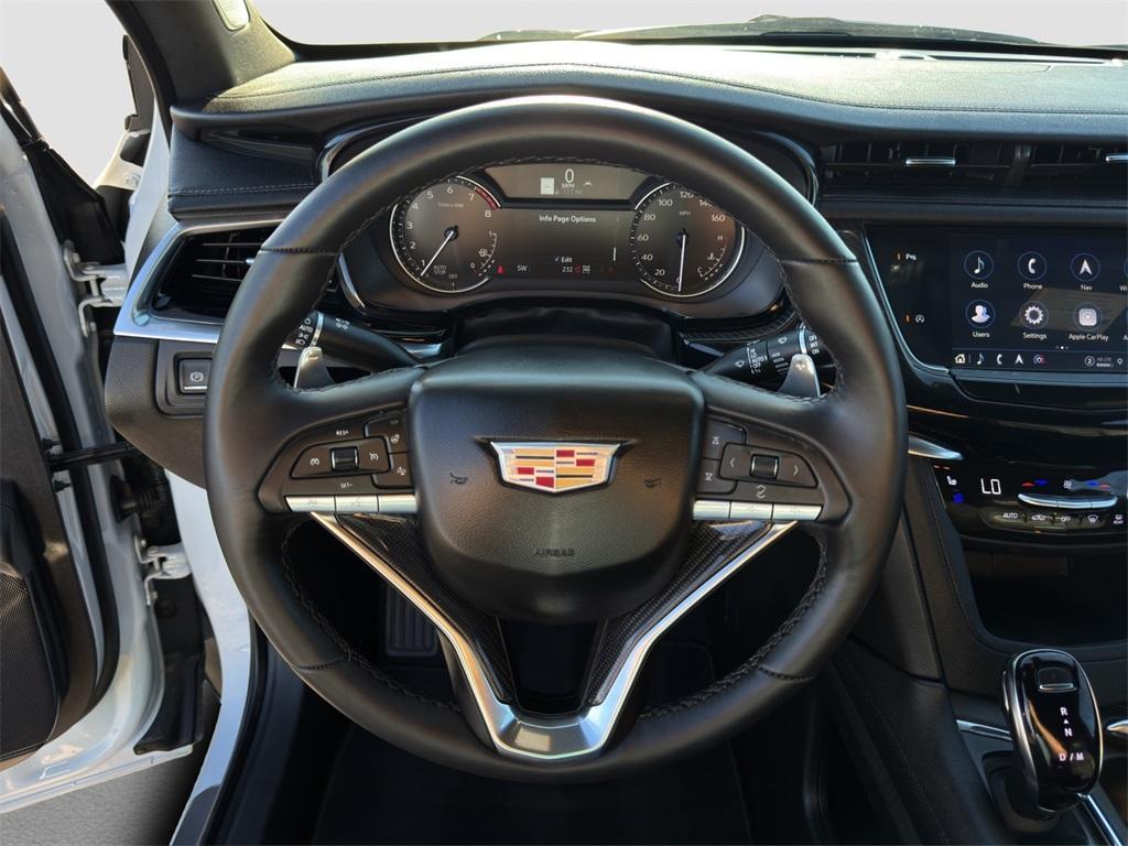 used 2024 Cadillac XT6 car, priced at $46,859