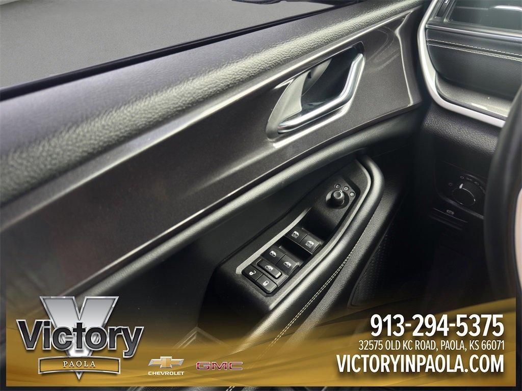 used 2021 Jeep Grand Cherokee L car, priced at $25,899