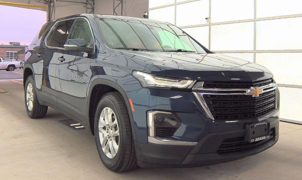 used 2023 Chevrolet Traverse car, priced at $22,722