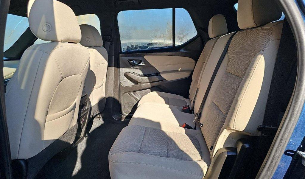 used 2023 Chevrolet Traverse car, priced at $22,722