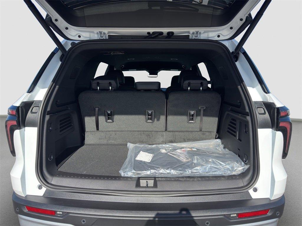 new 2026 Chevrolet Traverse car, priced at $42,960