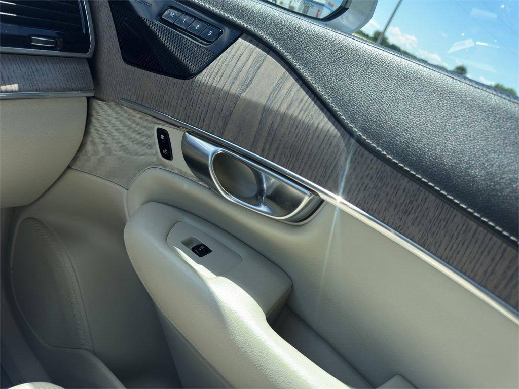 used 2021 Volvo XC90 Recharge Plug-In Hybrid car, priced at $28,357