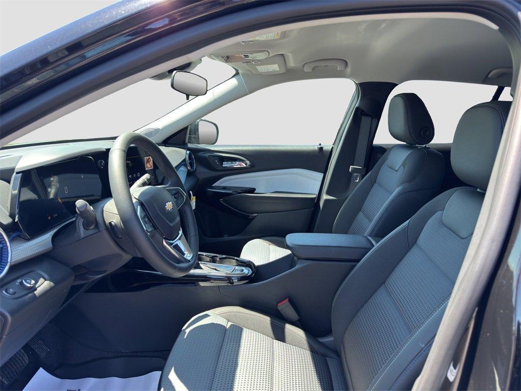 new 2025 Chevrolet Trax car, priced at $24,275