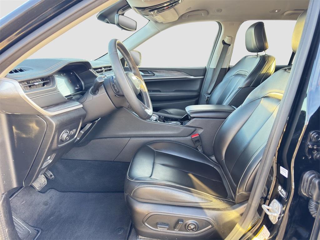 used 2023 Jeep Grand Cherokee car, priced at $27,853