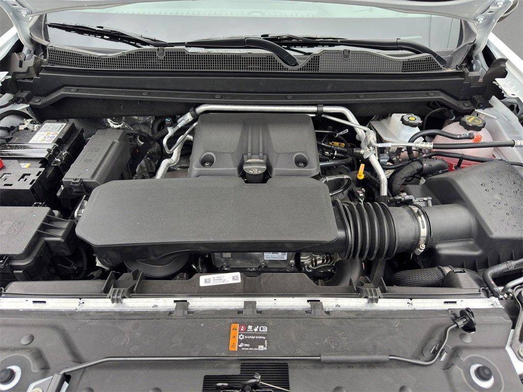 new 2025 Chevrolet Colorado car, priced at $30,995