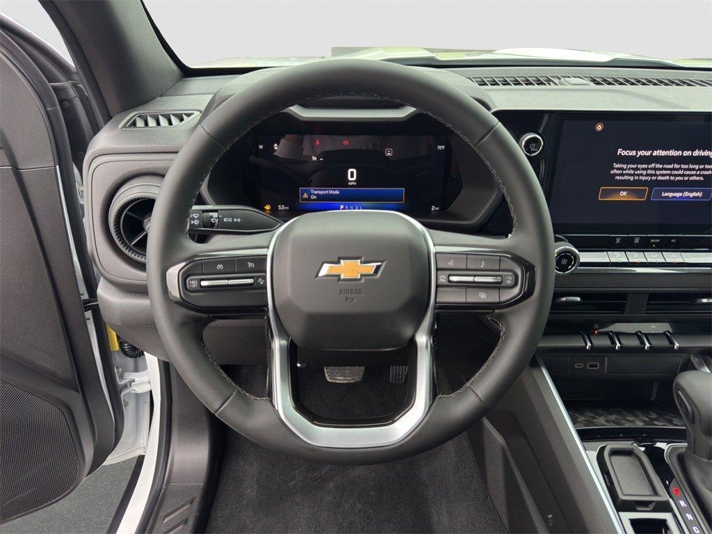 new 2025 Chevrolet Colorado car, priced at $30,995