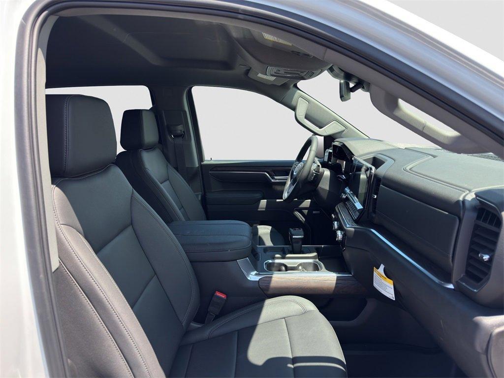 new 2025 GMC Sierra 1500 car, priced at $58,049