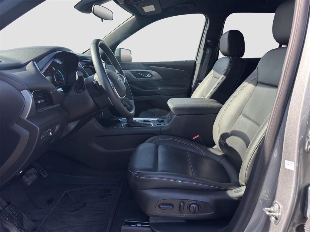 used 2023 Chevrolet Traverse car, priced at $34,288