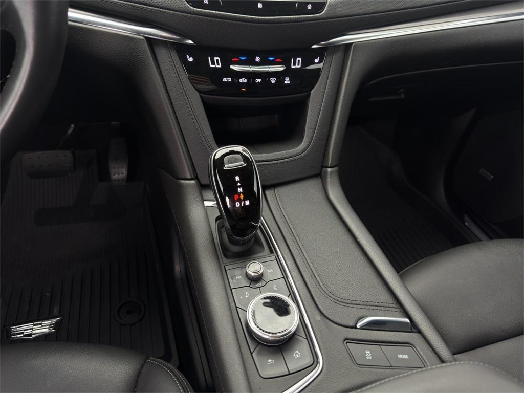 used 2020 Cadillac XT5 car, priced at $22,894