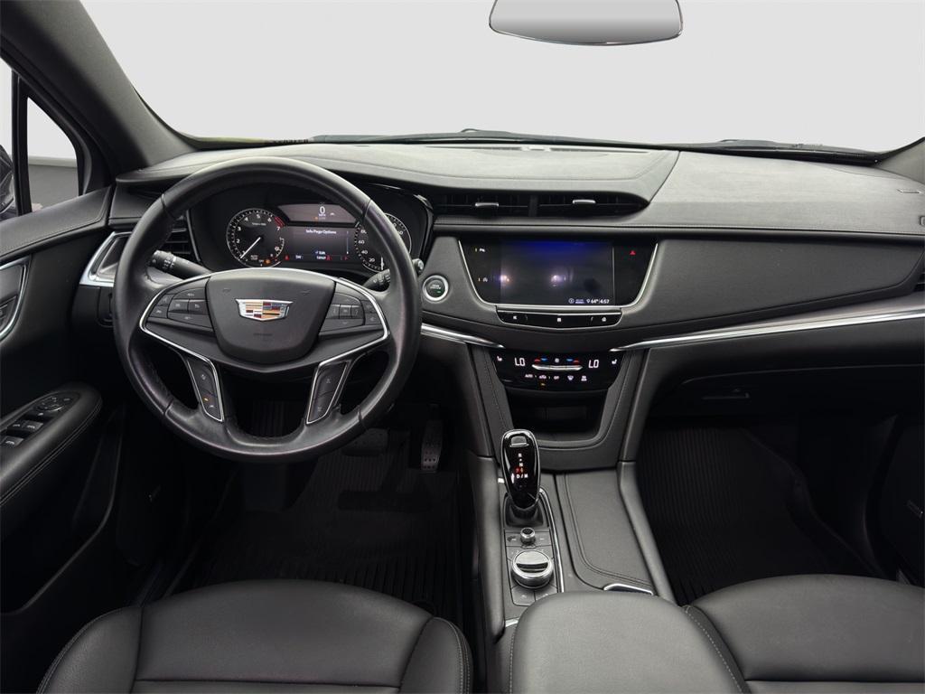 used 2020 Cadillac XT5 car, priced at $22,894