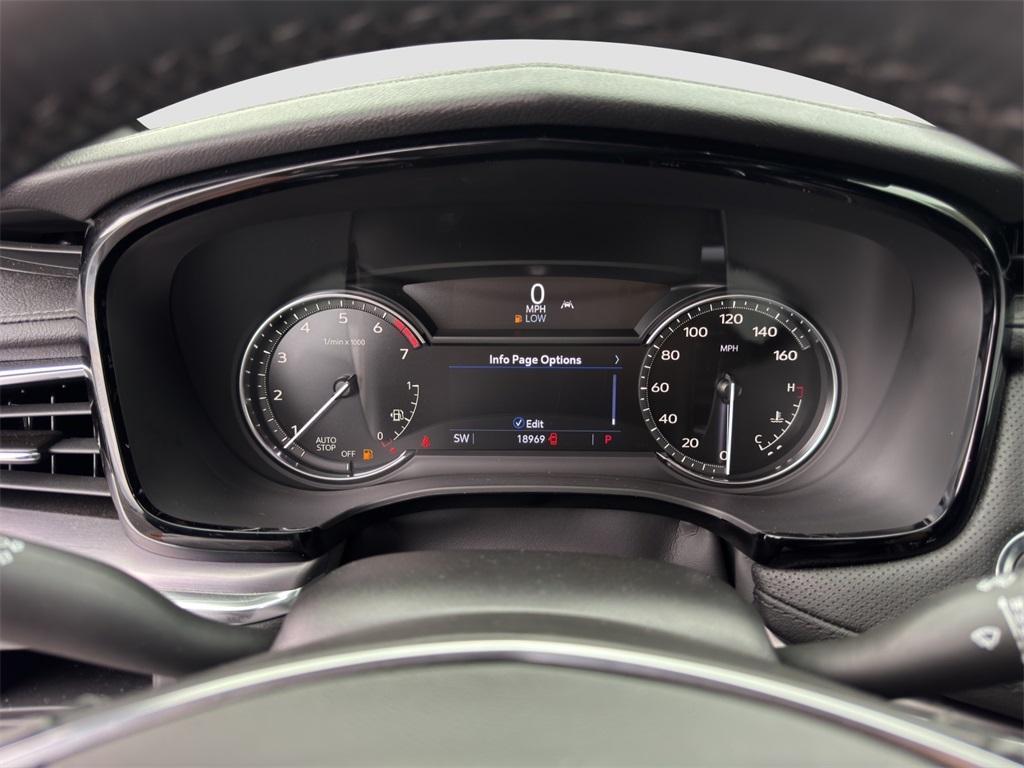 used 2020 Cadillac XT5 car, priced at $22,894