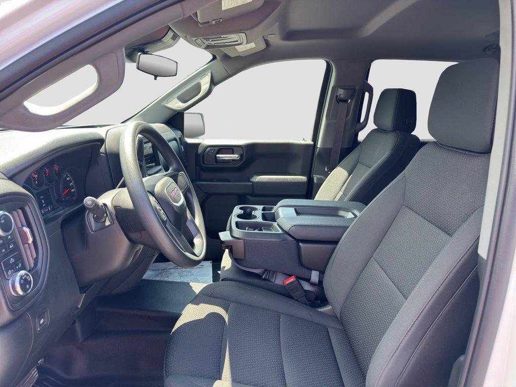 new 2025 GMC Sierra 1500 car, priced at $41,900