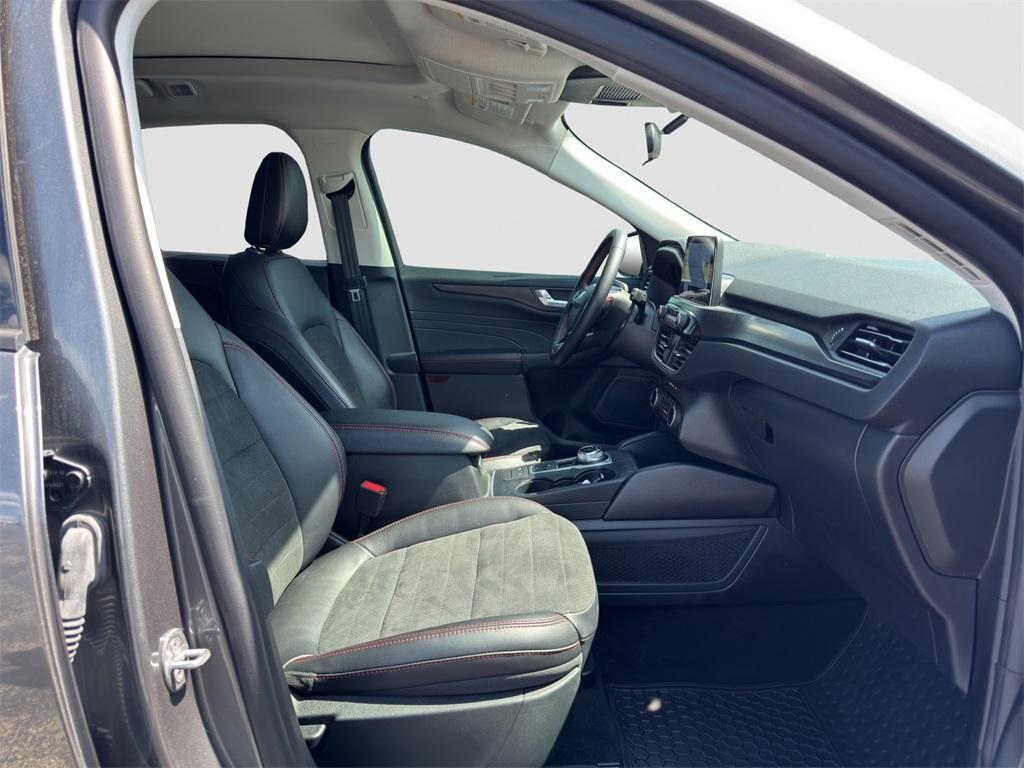 used 2022 Ford Escape car, priced at $25,988