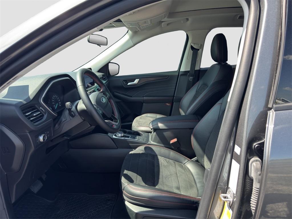 used 2022 Ford Escape car, priced at $25,988