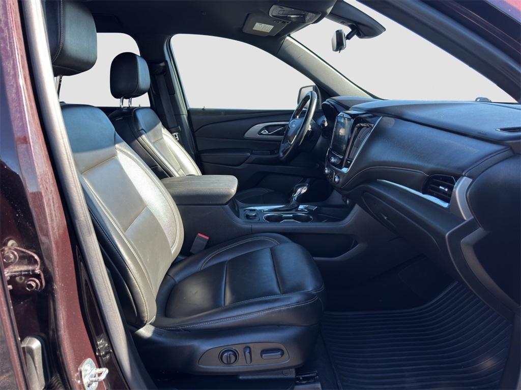 used 2023 Chevrolet Traverse car, priced at $25,297