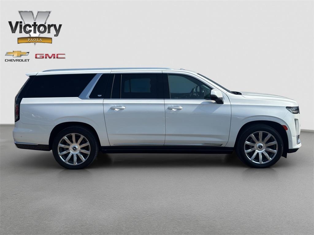 used 2022 Cadillac Escalade ESV car, priced at $58,995
