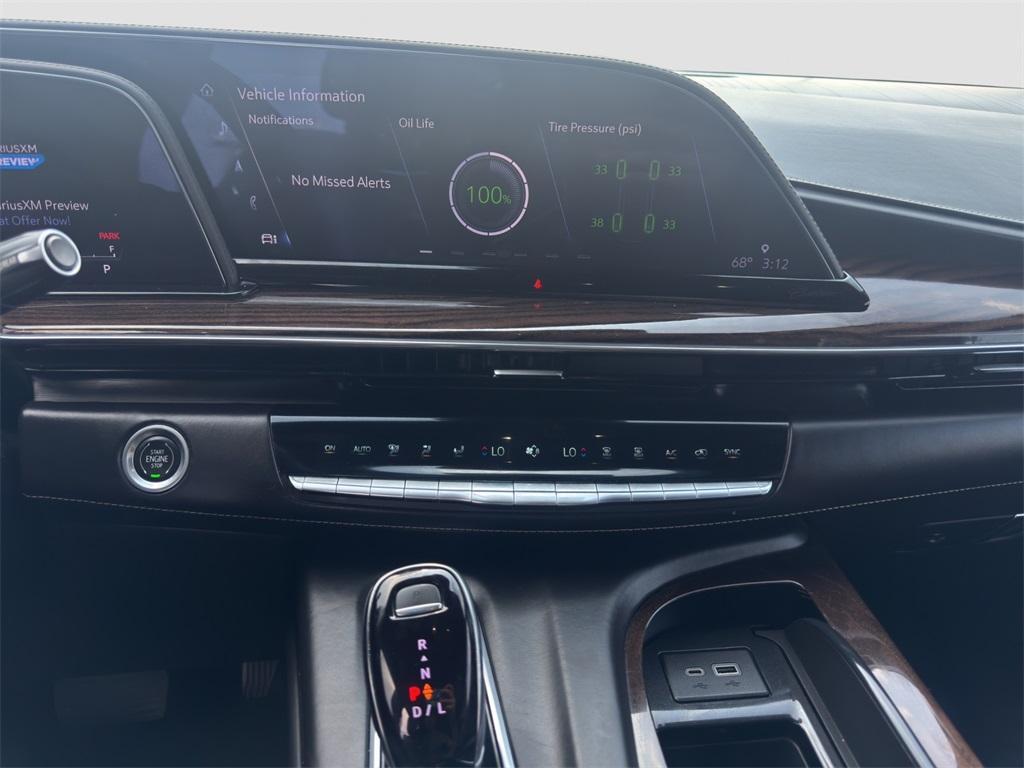 used 2022 Cadillac Escalade ESV car, priced at $58,995