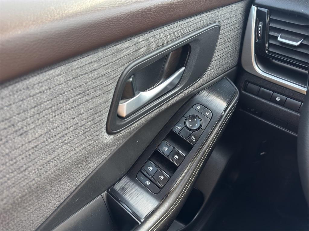 used 2021 Nissan Rogue car