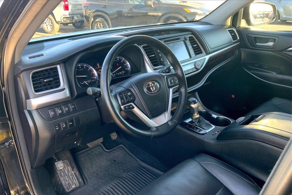 used 2015 Toyota Highlander car, priced at $18,911