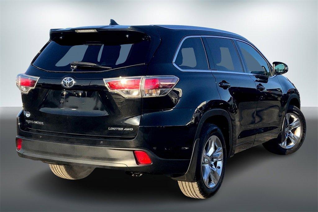 used 2015 Toyota Highlander car, priced at $18,911