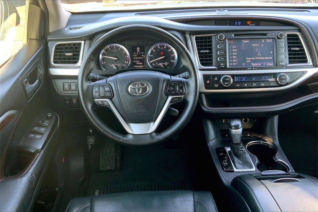 used 2015 Toyota Highlander car, priced at $18,911