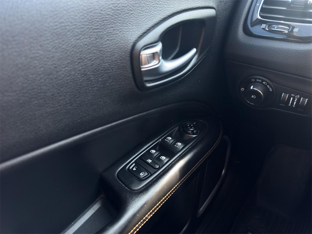 used 2019 Jeep Compass car