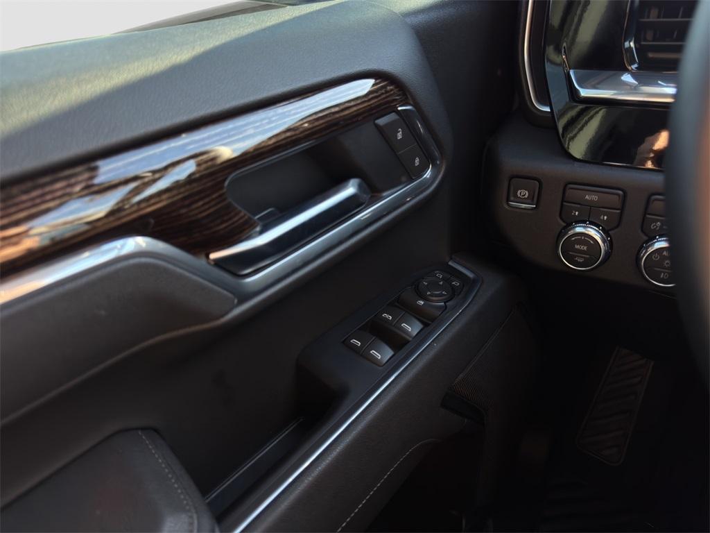 used 2025 GMC Sierra 1500 car, priced at $40,507