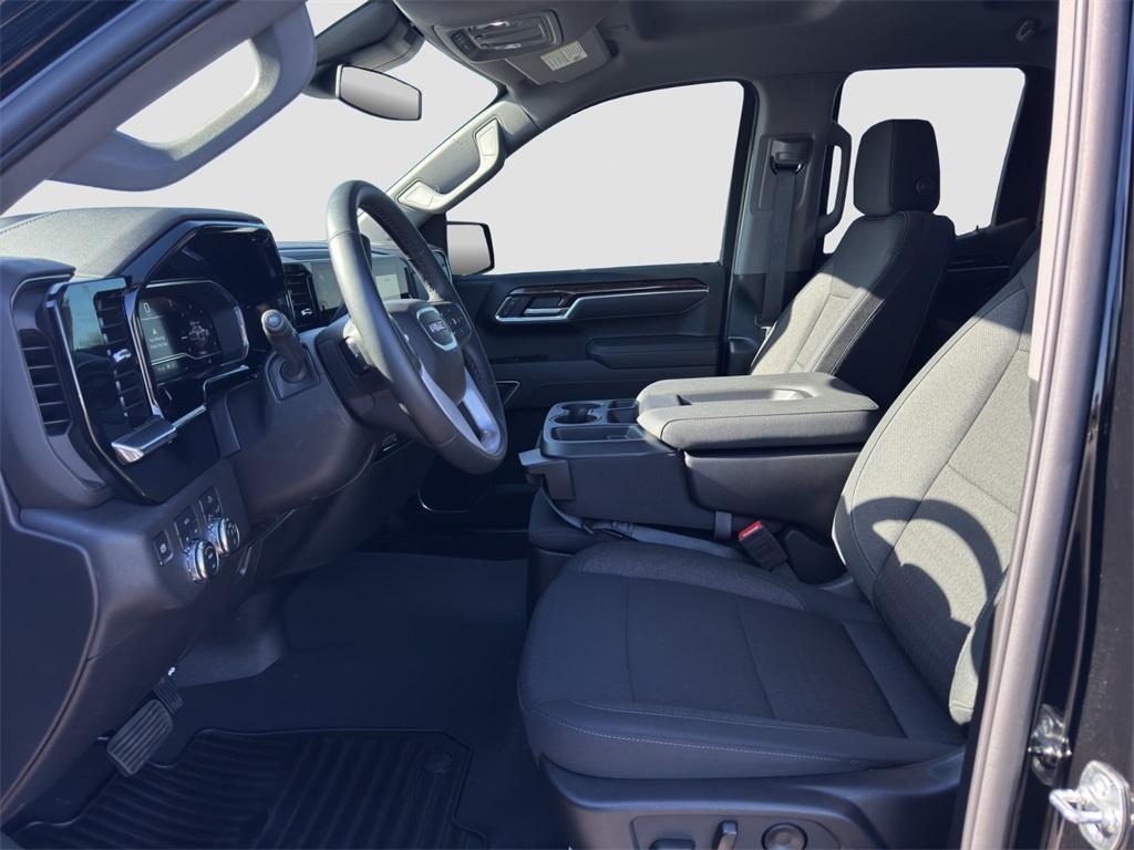 used 2025 GMC Sierra 1500 car, priced at $40,507