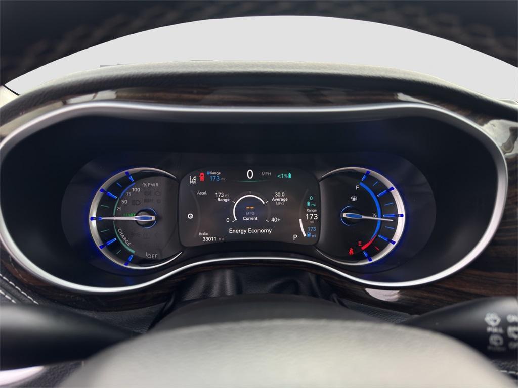 used 2023 Chrysler Pacifica Hybrid car, priced at $32,602