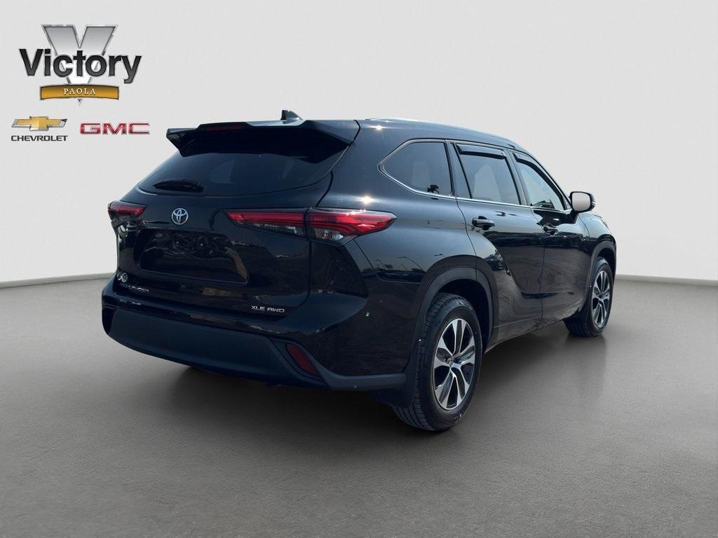 used 2021 Toyota Highlander car, priced at $35,369
