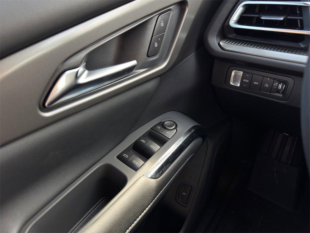 new 2026 Chevrolet Traverse car, priced at $43,160