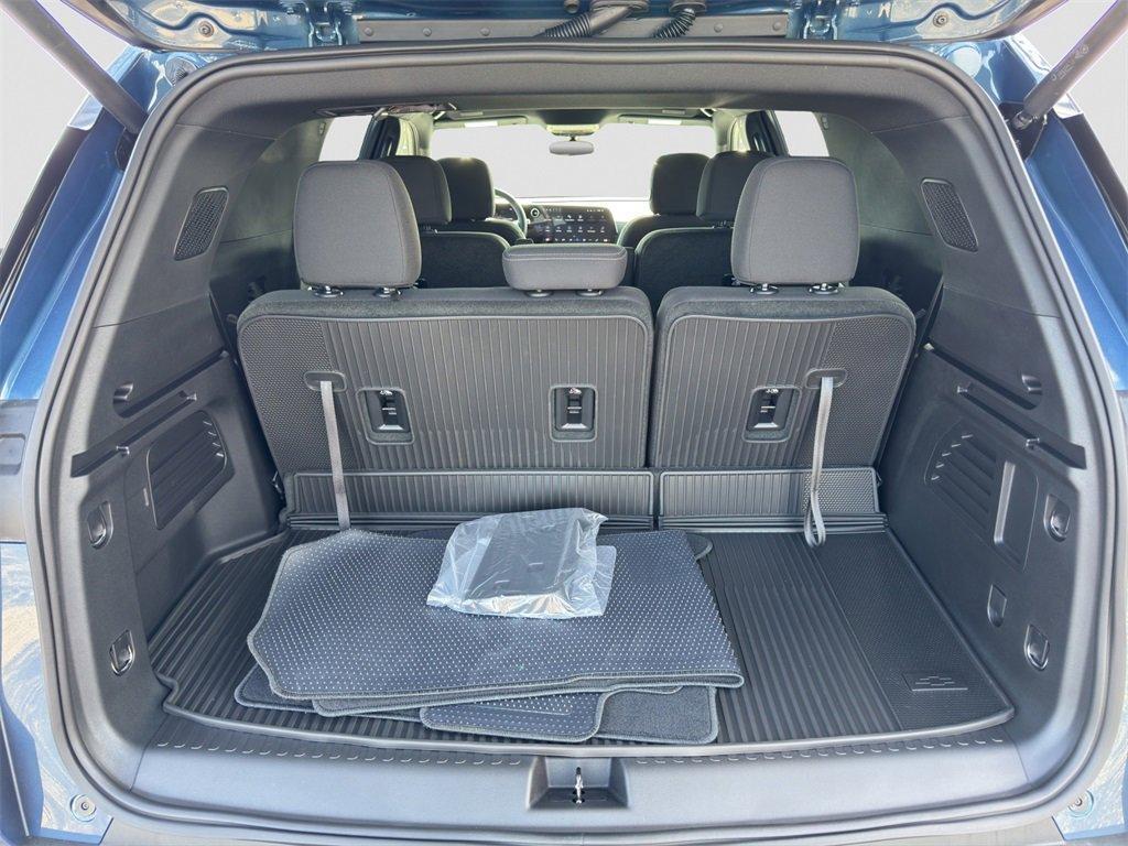 new 2026 Chevrolet Traverse car, priced at $43,160