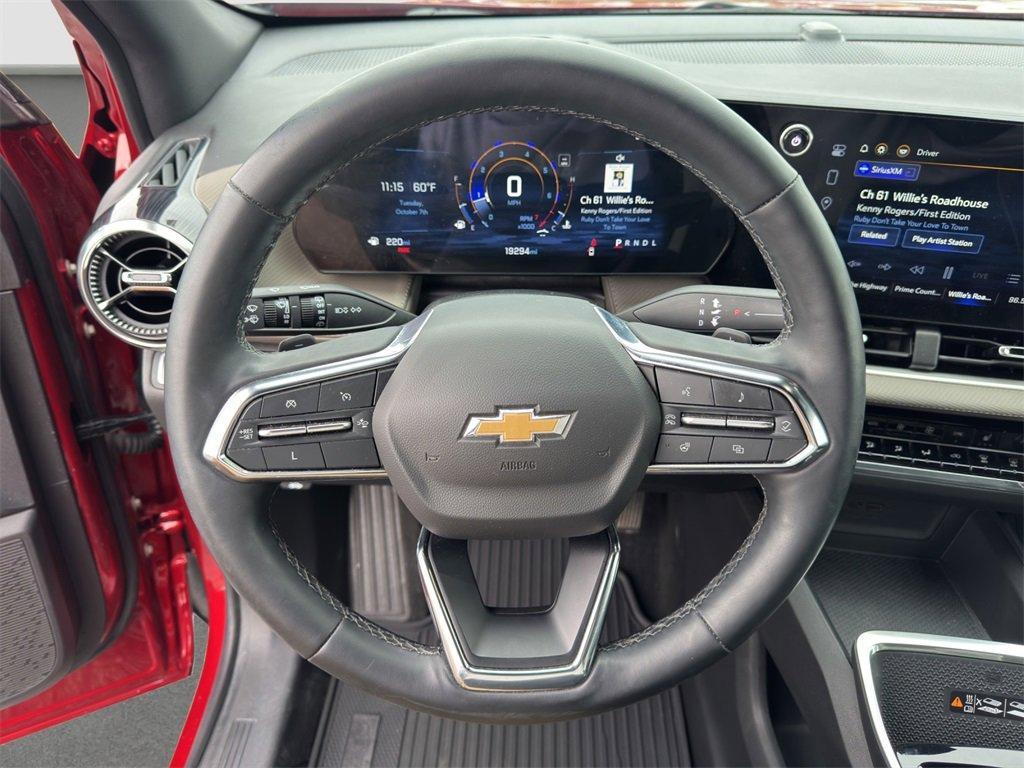 used 2025 Chevrolet Equinox car, priced at $23,934
