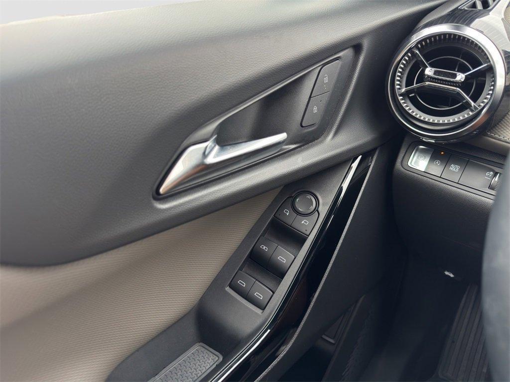 used 2025 Chevrolet Equinox car, priced at $23,934