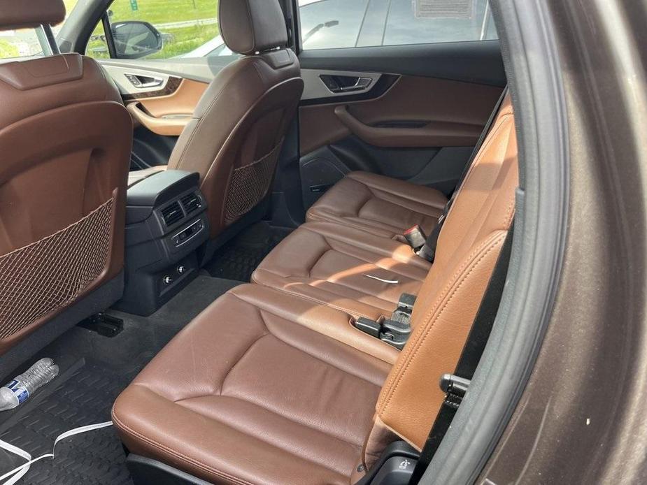 used 2019 Audi Q7 car, priced at $26,333