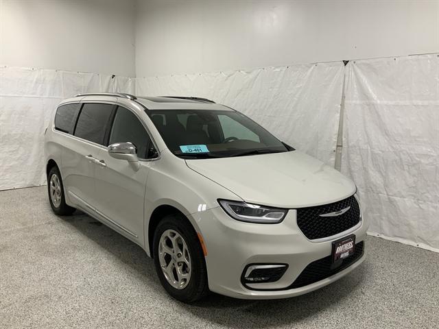 used 2021 Chrysler Pacifica car, priced at $35,990