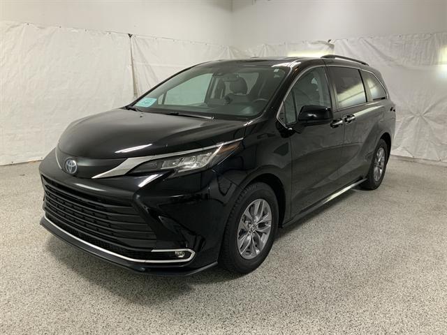used 2023 Toyota Sienna car, priced at $42,990