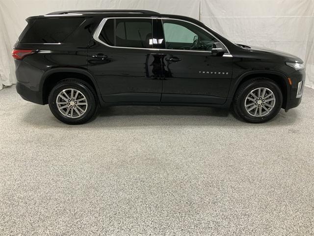 used 2022 Chevrolet Traverse car, priced at $28,990