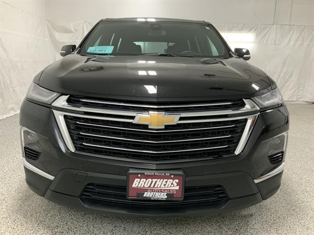used 2022 Chevrolet Traverse car, priced at $28,990