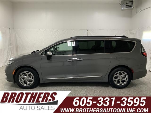 used 2023 Chrysler Pacifica car, priced at $28,490