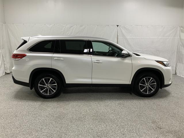 used 2019 Toyota Highlander car, priced at $27,990